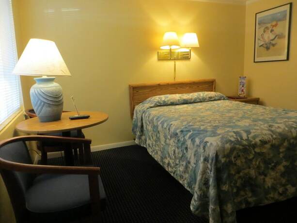 Imagen general del Hotel Sunrise Beach Motel. Foto 10