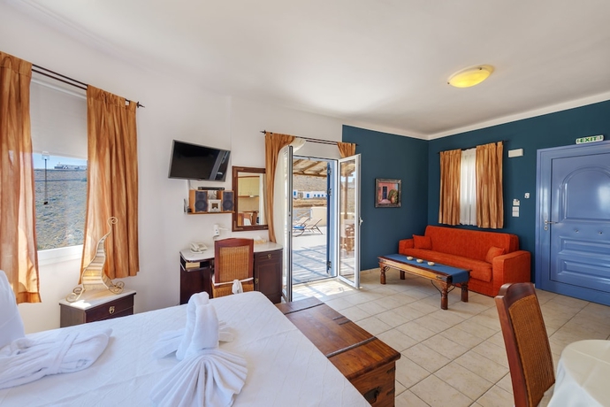 Imagen de la habitación del Hotel Sunrise Beach Suites. Foto 7