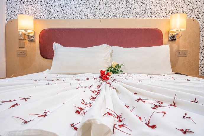 Imagen de la habitación del Hotel Sunrise Beach and Spa. Foto 8