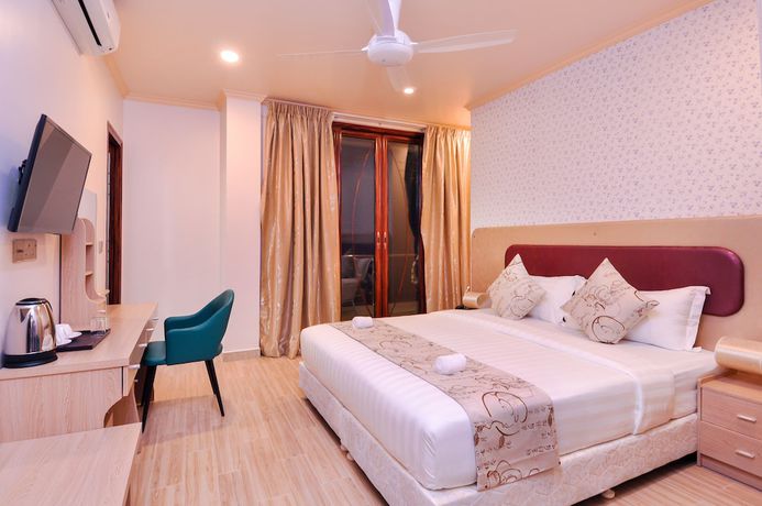 Imagen de la habitación del Hotel Sunrise Beach and Spa. Foto 15