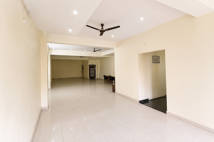 Imagen de los interiores del Hotel Sunrise, Bhopal. Foto 13