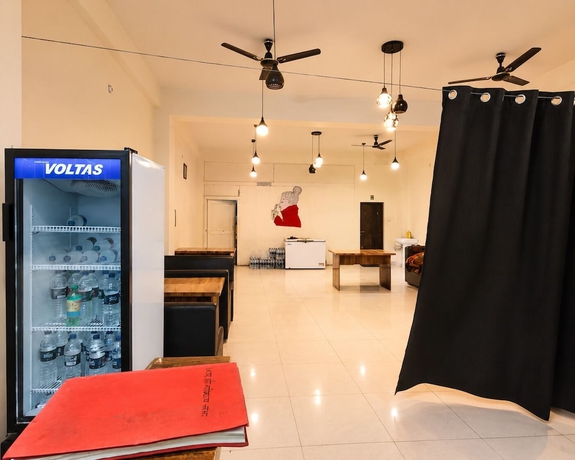 Imagen de los interiores del Hotel Sunrise, Bhopal. Foto 16