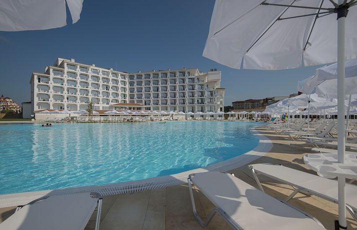 Imagen de la piscina del Hotel Sunrise Blue Magic Resort - All Inclusive. Foto 18