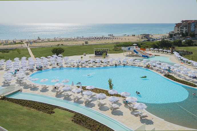 Imagen de la piscina del Hotel Sunrise Blue Magic Resort - All Inclusive. Foto 19