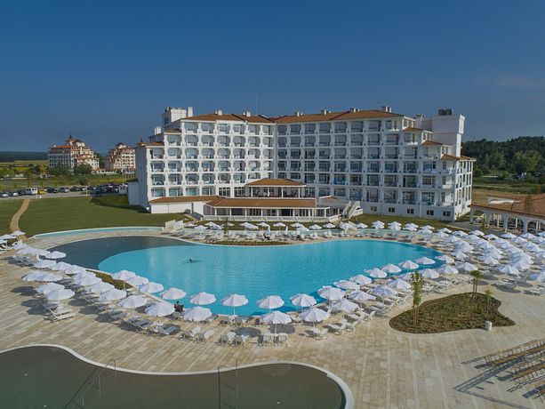 Imagen de la piscina del Hotel Sunrise Blue Magic Resort - All Inclusive. Foto 20