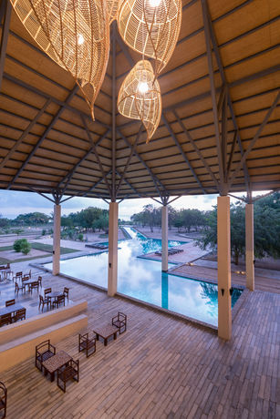 Imagen de los interiores del Hotel Sunrise By Jetwing. Foto 11