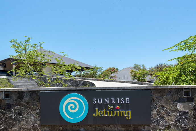 Imagen de la piscina del Hotel Sunrise By Jetwing. Foto 14