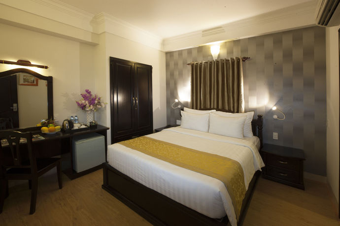 Imagen del bar/restaurante del Hotel Sunrise Central. Foto 5