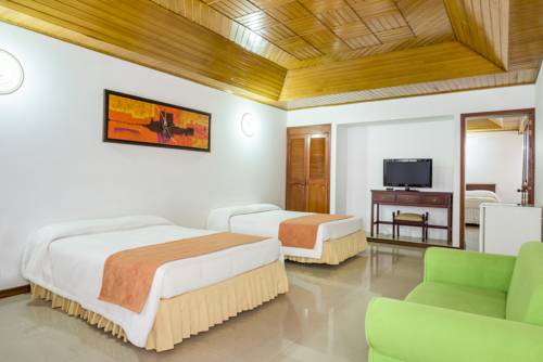 Imagen de la habitación del Hotel Sunrise Centro Vacacional. Foto 1