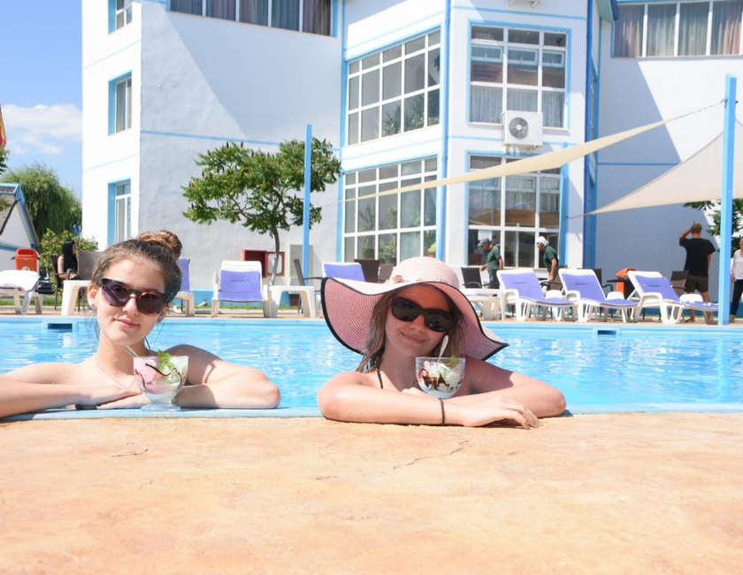 Imagen general del Hotel Sunrise, Crisan. Foto 11
