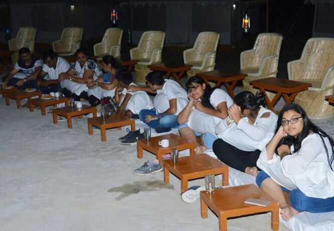 Imagen general del Hotel Sunrise Desert Resort. Foto 2