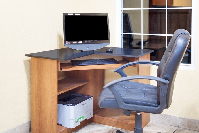 Imagen de los interiores del Hotel Sunrise Extended Stay, Searcy. Foto 17