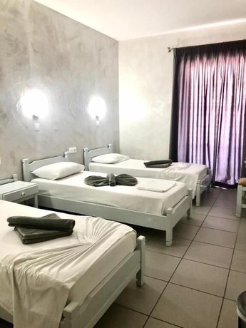 Imagen de la habitación del Hotel Sunrise, Gialos. Foto 2