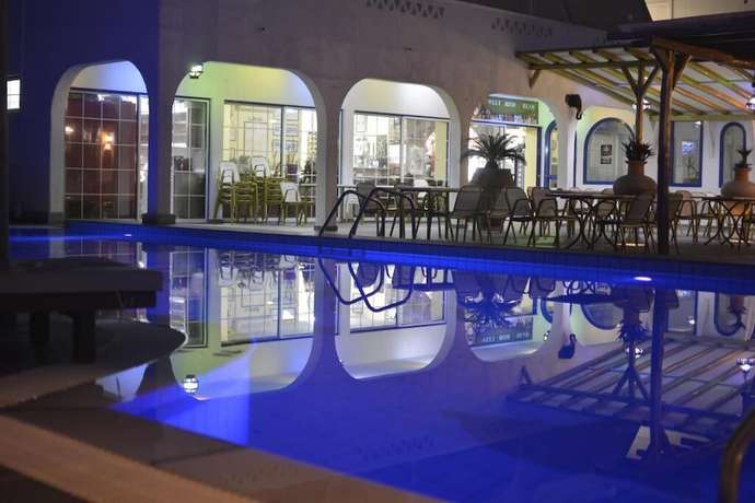 Imagen de la piscina del Hotel Sunrise, Gialos. Foto 5