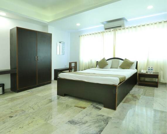 Imagen de la habitación del Hotel Sunrise Hill Resort. Foto 19