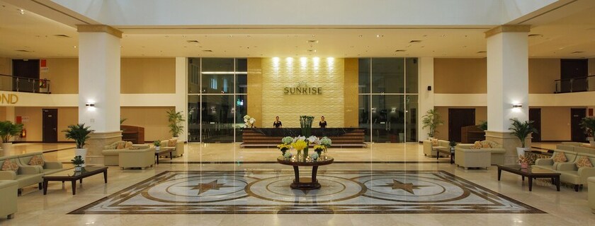 Imagen de los interiores del Hotel Sunrise Hotel. Foto 31
