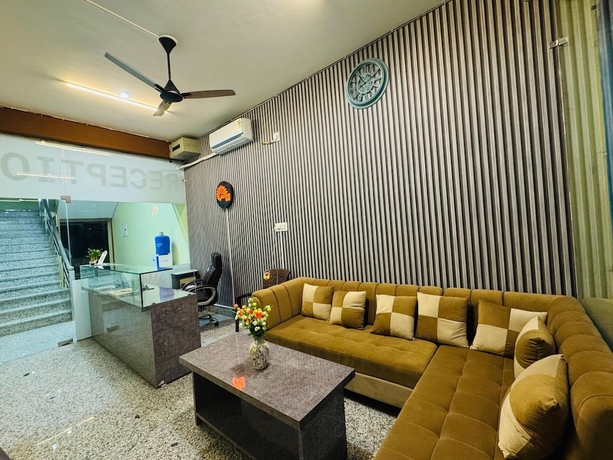 Imagen de los interiores del Hotel Sunrise Inn Bikaner. Foto 16