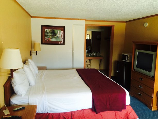 Imagen de la habitación del Hotel Sunrise Inn, Bradenton. Foto 10