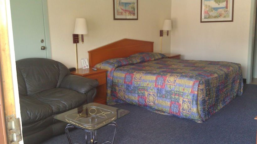 Imagen de la habitación del Hotel Sunrise Inn, Bradenton. Foto 11