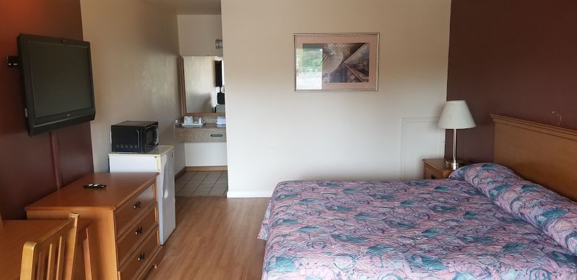 Imagen de la habitación del Hotel Sunrise Inn By OYO Newport News US-60. Foto 12
