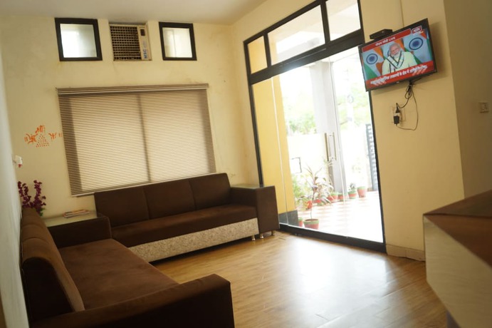 Imagen de los interiores del Hotel Sunrise Inn, Kotah. Foto 19