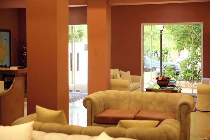 Imagen de los interiores del Hotel Sunrise Inn, Kountourata. Foto 17