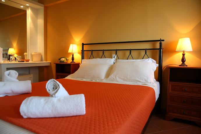 Imagen de la habitación del Hotel Sunrise Inn, Kountourata. Foto 5