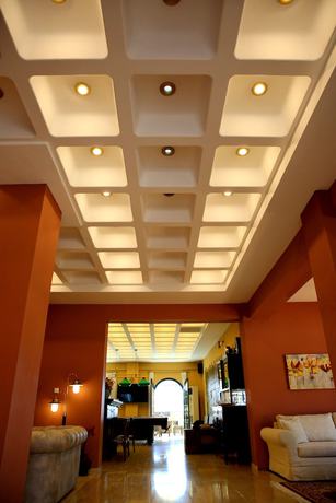 Imagen de los interiores del Hotel Sunrise Inn, Kountourata. Foto 19