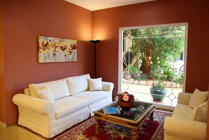 Imagen de los interiores del Hotel Sunrise Inn, Kountourata. Foto 20