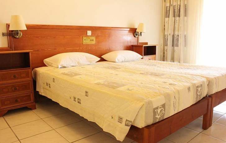 Imagen de la habitación del Hotel Sunrise Inn, Kountourata. Foto 8