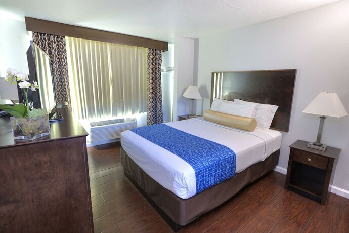 Imagen general del Hotel Sunrise Inn San Diego. Foto 13