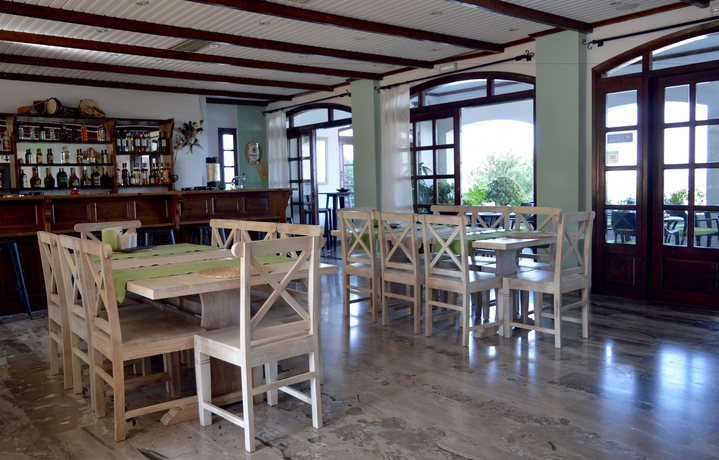 Imagen de los interiores del Hotel Sunrise, Ireo. Foto 15