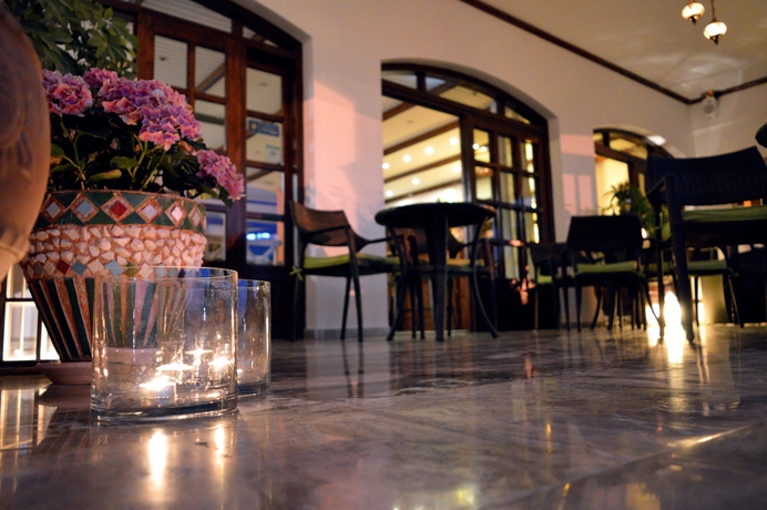 Imagen de los exteriores del Hotel Sunrise, Ireo. Foto 12
