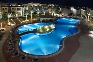 Imagen de la piscina del Hotel Sunrise Island View Suites Resort. Foto 2