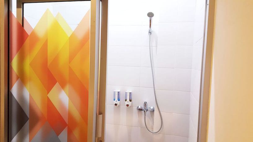 Imagen de la habitación del Hotel Sunrise Jombor. Foto 4