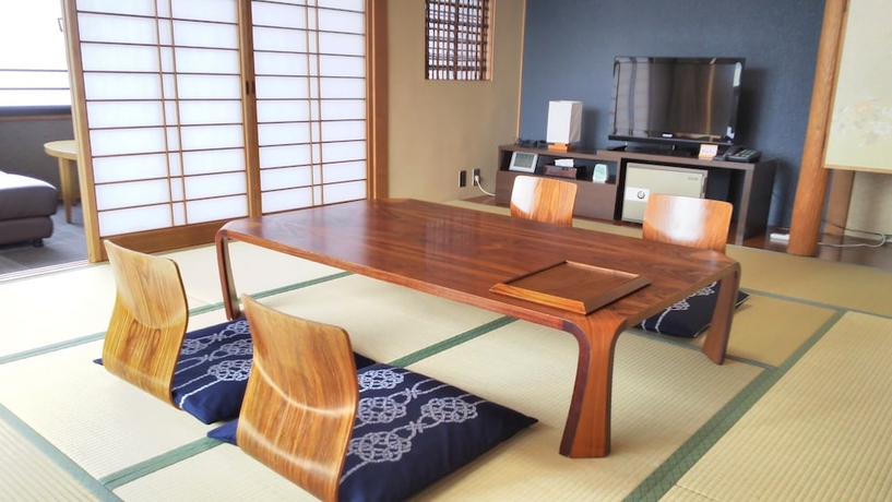 Imagen de la habitación del Hotel Sunrise Katsuura. Foto 10