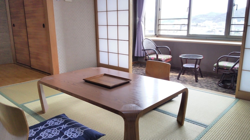 Imagen de la habitación del Hotel Sunrise Katsuura. Foto 12