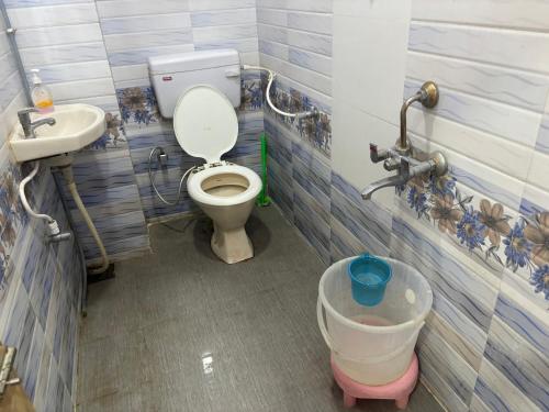 Imagen general del Hotel Sunrise, Khatoo. Foto 17