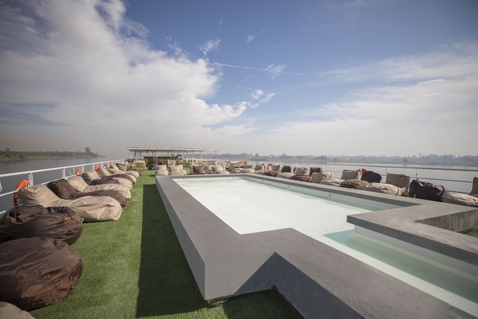Imagen de la piscina del Hotel Sunrise Mahrousa Cruise. Foto 15