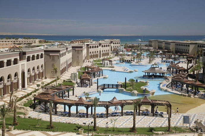 Imagen de los exteriores del Hotel Sunrise Mamlouk Palace Resort. Foto 11