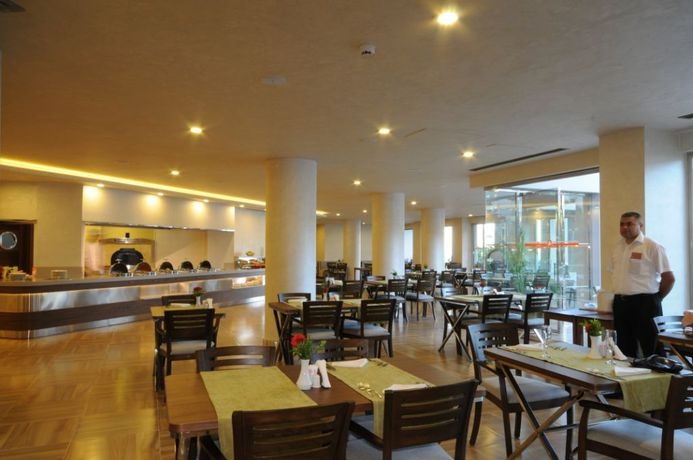 Imagen del bar/restaurante del Hotel Sunrise, Marmaris. Foto 2