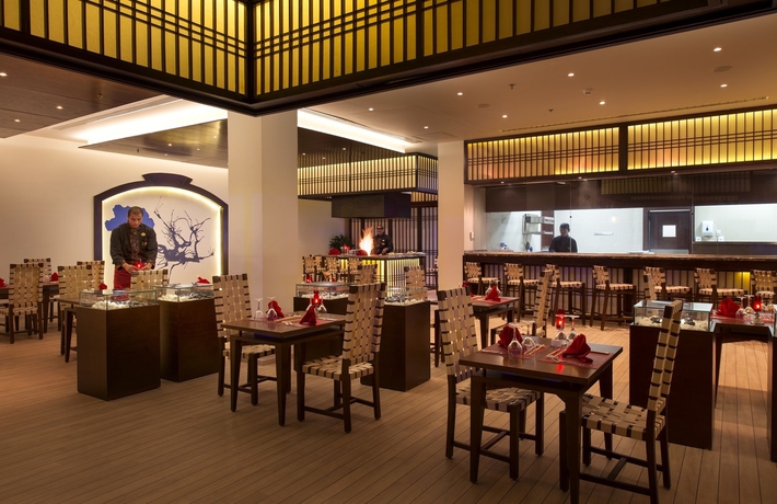 Imagen del bar/restaurante del Hotel Sunrise Montemare Resort Grand Select. Foto 3