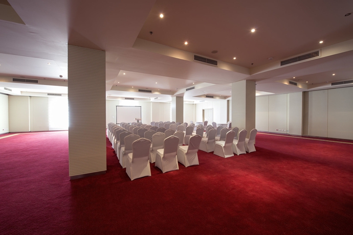 Imagen de los interiores del Hotel Sunrise Montemare Resort Grand Select. Foto 15