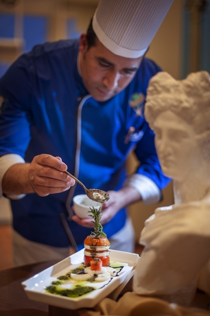 Imagen del bar/restaurante del Hotel Sunrise Montemare Resort Grand Select. Foto 6