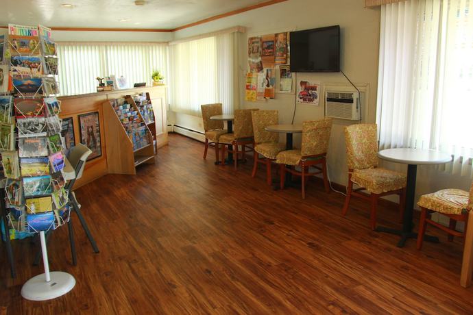 Imagen de los interiores del Hotel Sunrise Motor Inn. Foto 19