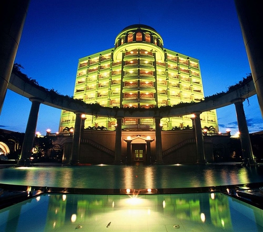 Imagen general del Hotel Sunrise Nha Trang Beach and Spa. Foto 2