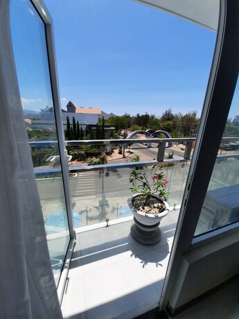 Imagen de la habitación del Hotel Sunrise Ninh Thuan. Foto 38