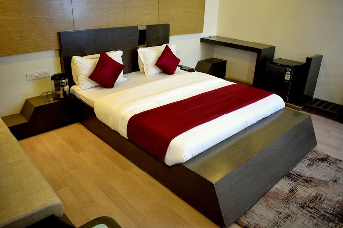 Imagen de la habitación del Hotel Sunrise Palace, Ambaji. Foto 12