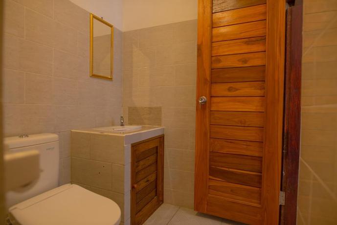 Imagen de la habitación del Hotel Sunrise Penida Hill by WizZeLa. Foto 12