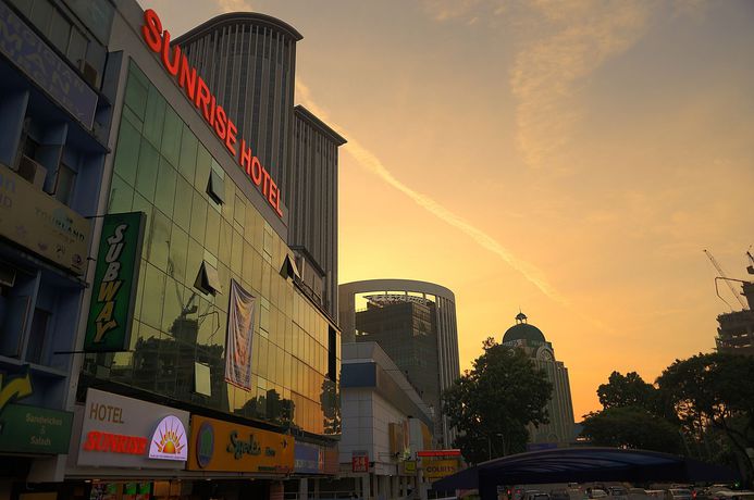 Imagen de los exteriores del Hotel Sunrise, Petaling Jaya. Foto 13